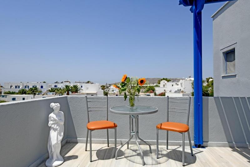 Lunar Santorini Hotel Perissa  Eksteriør billede